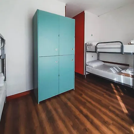 Hostel Loop