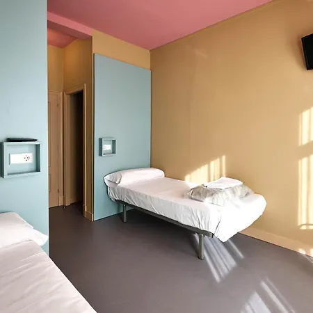 Hostel Loop